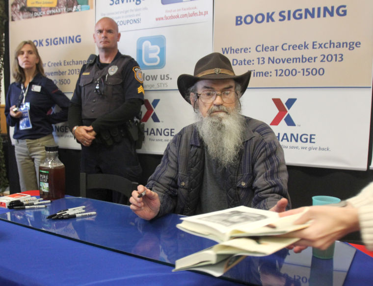 'Duck Dynasty' book signing